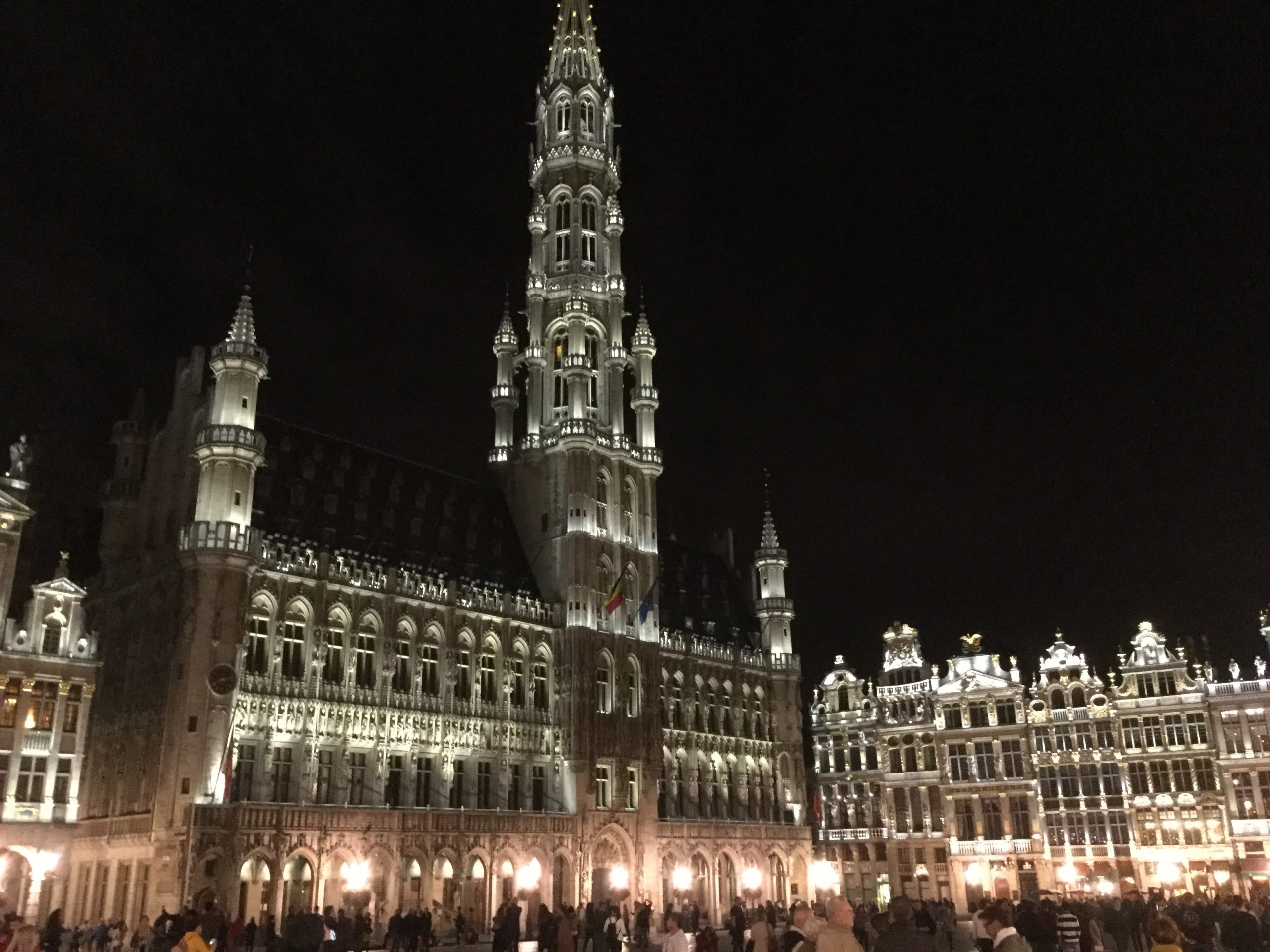 Brussels by night — CEVAL